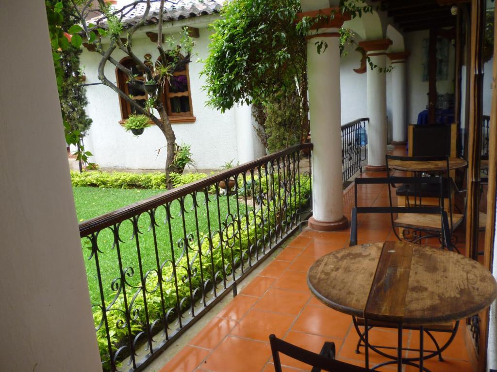 Hotel Jovel - Pago Solo En Efectivo San Cristobal de las Casas Exterior photo